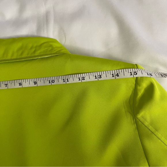 Lime green cropped lapel collar  two-button blazer - Picture 11 of 13